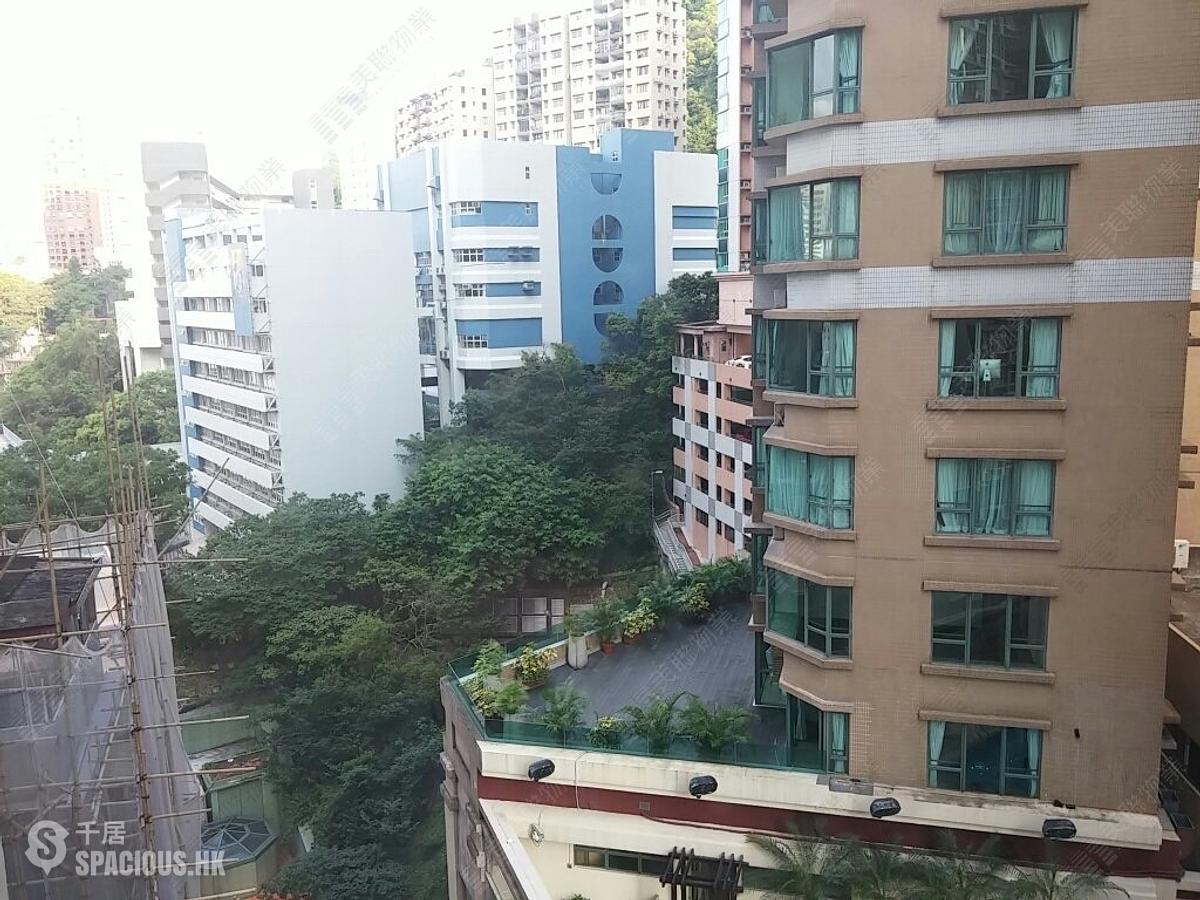 Wan Chai - Vincent Mansion 01
