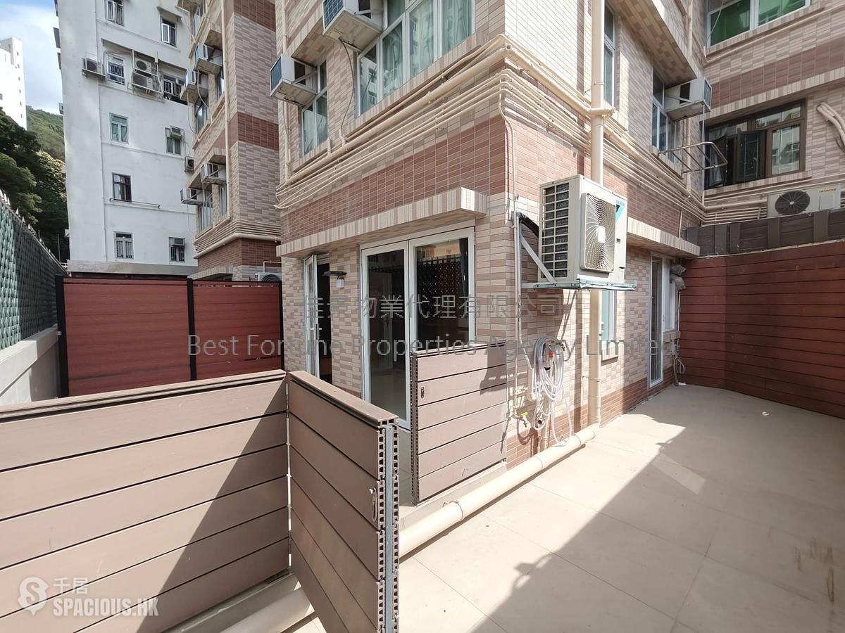 Kennedy Town - Tai Hong Building 01