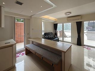 Kennedy Town - Tai Hong Building 02