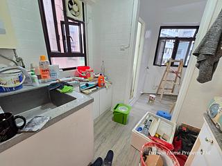 Happy Valley - Choi Ngar Yuen 07