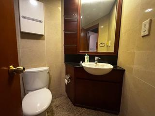West Kowloon - Sorrento Phase 1 Block 3 03