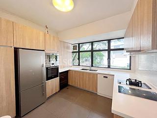 Repulse Bay - Burnside Estate 11