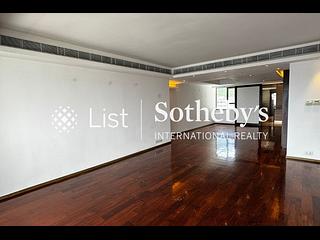 Stubbs Road - Evergreen Villa 04