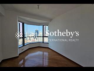 Mid Levels West - 80 Robinson Road 02