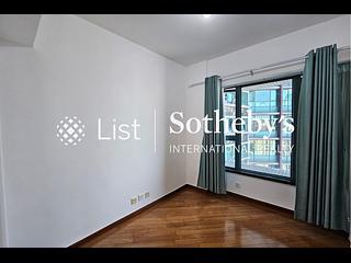 Mid Levels West - 80 Robinson Road 04