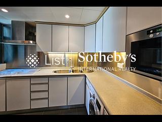 Mid Levels West - 80 Robinson Road 05