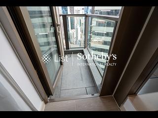 Mid Levels Central - Townplace Soho 03