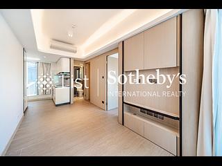 Mid Levels Central - Townplace Soho 03