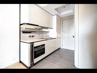Mid Levels Central - Townplace Soho 06