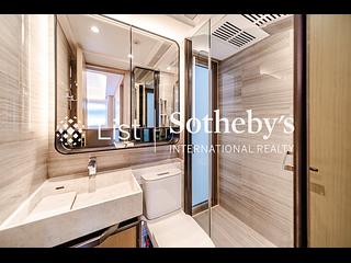 Mid Levels Central - Townplace Soho 08