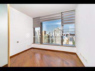 Tai Hang - The Signature 08