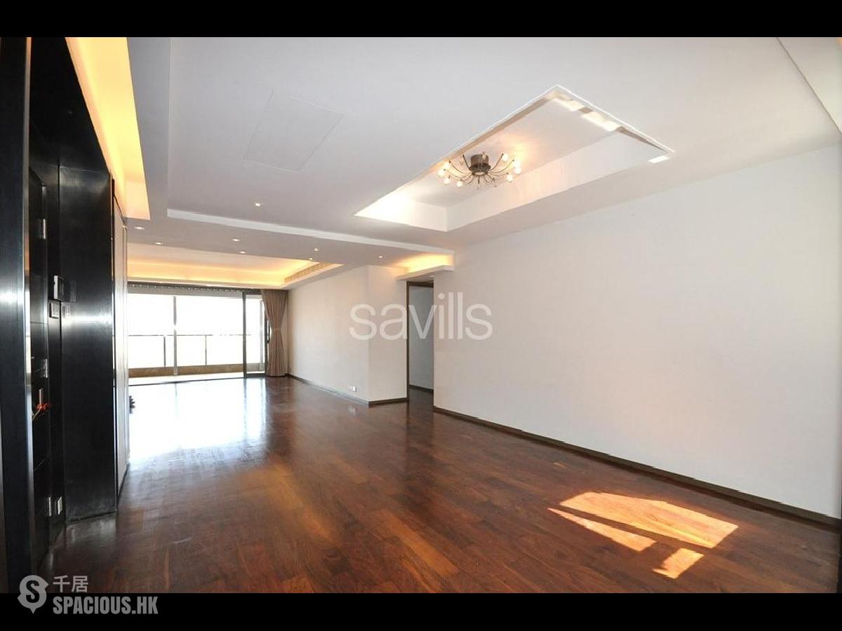 Stubbs Road - Evergreen Villa 01