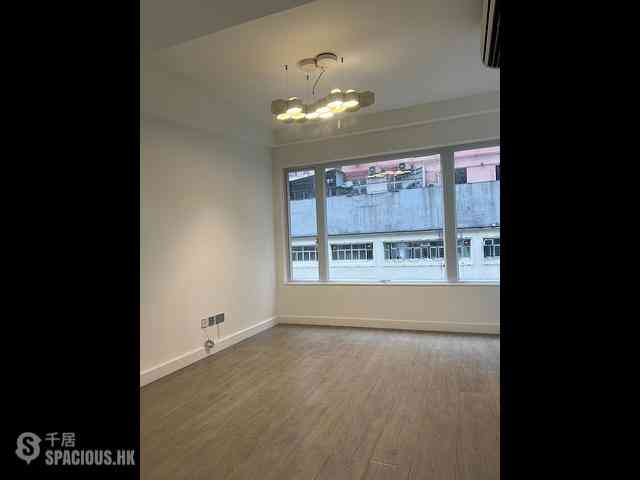 Wan Chai - Yick Shing Mansion 01