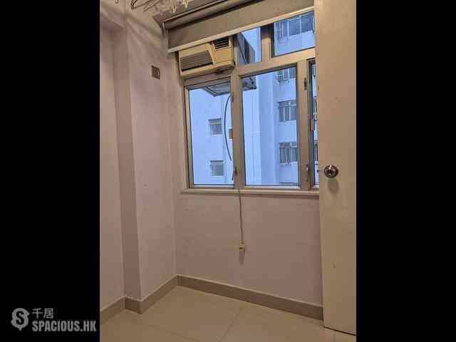 Wan Chai - Hong Fu Building 01