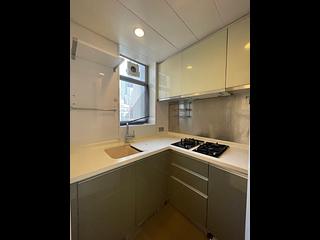 Sai Ying Pun - Island Crest Block 1 04