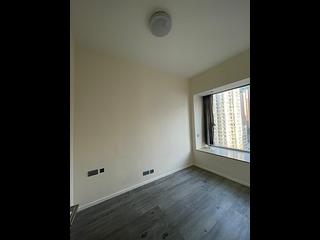 Sai Ying Pun - Island Crest Block 1 07