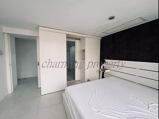 Wan Chai - Convention Plaza Apartments 05