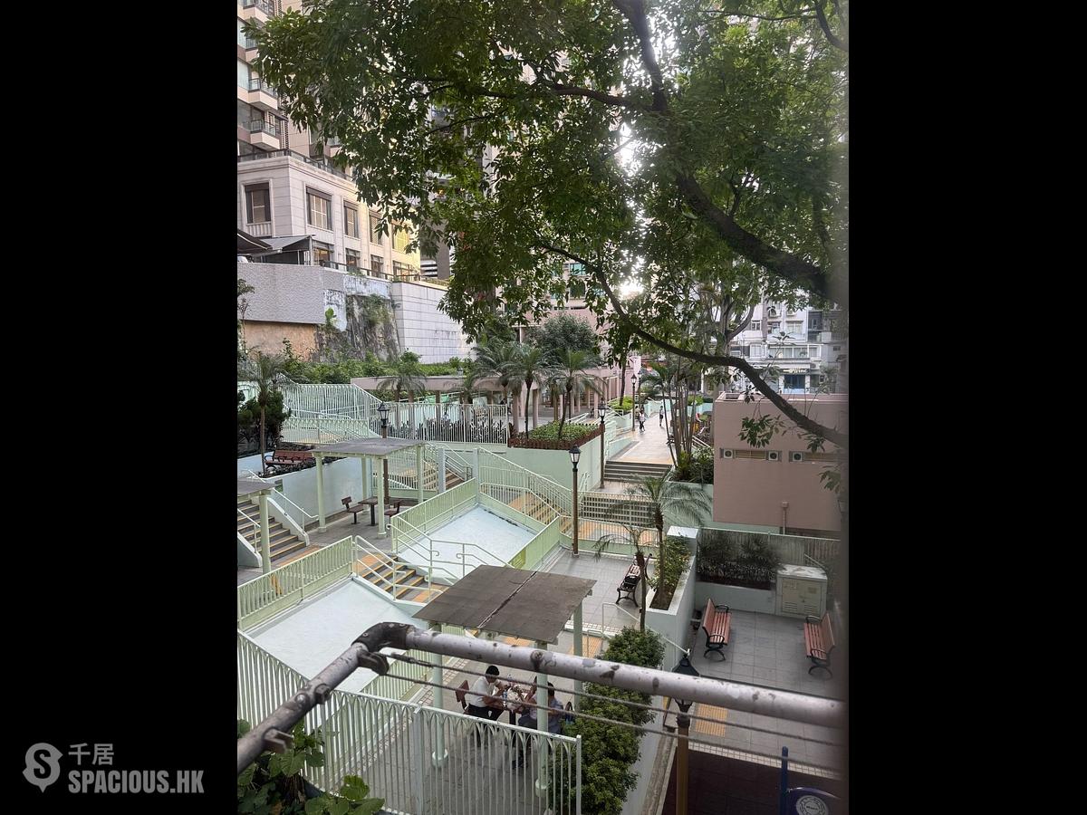 Soho - Chung Hing Court 01