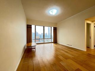 Wan Chai - Convention Plaza Apartments 03