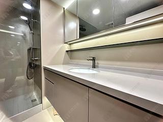 Wan Chai - Convention Plaza Apartments 04