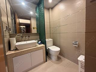 West Kowloon - The Harbourside Block 3 04
