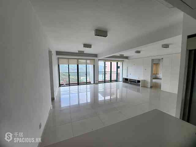 Discovery Bay - Discovery Bay Phase 13 Chianti 01