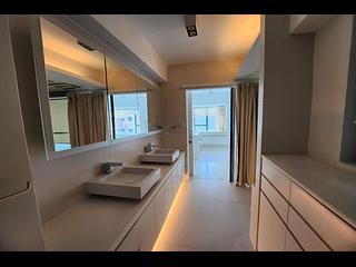 Discovery Bay - Discovery Bay Phase 13 Chianti 15