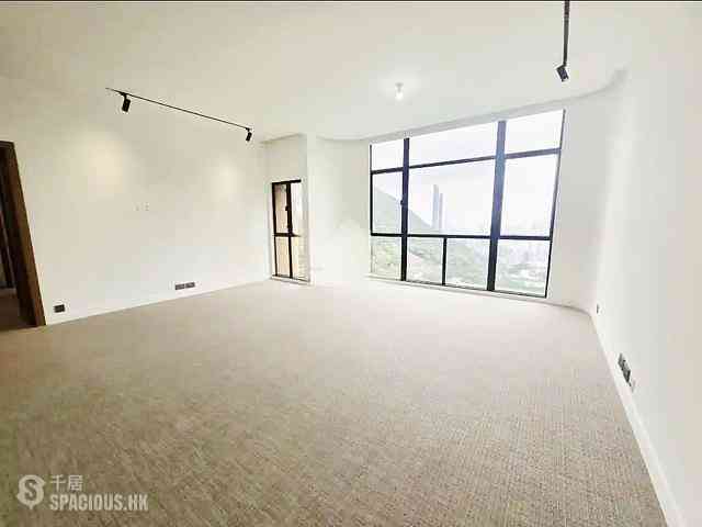 Jardines Lookout - Park Place Block B 02