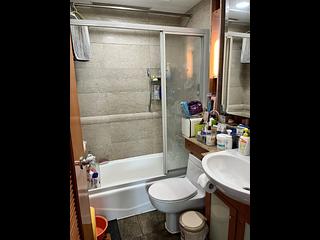 Hung Hom - Royal Peninsula Block 2 12