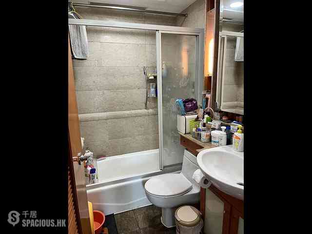 Hung Hom - Royal Peninsula Block 2 11