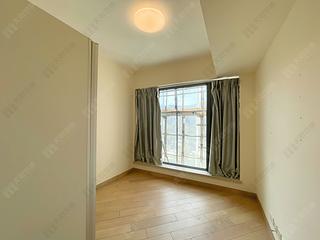Pak Shek Kok - Providence Bay Phase 2 Providence Peak Block 3 03