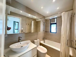 Mid Levels Central - Cimbria Court 12