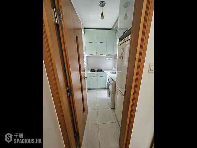 Tung Chung - Coastal Skyline Phase 1 Block 1 04