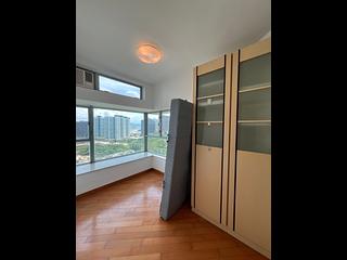 Tung Chung - Coastal Skyline Phase 1 Block 6 09