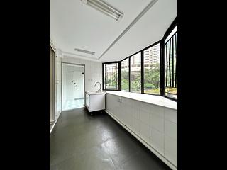 Mid Levels Central - Estoril Court Block 3 07
