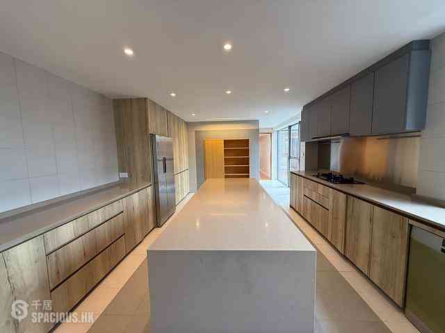 Repulse Bay - South Bay Hall 04