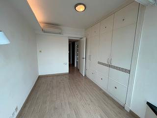 Mid Levels West - 80 Robinson Road 13