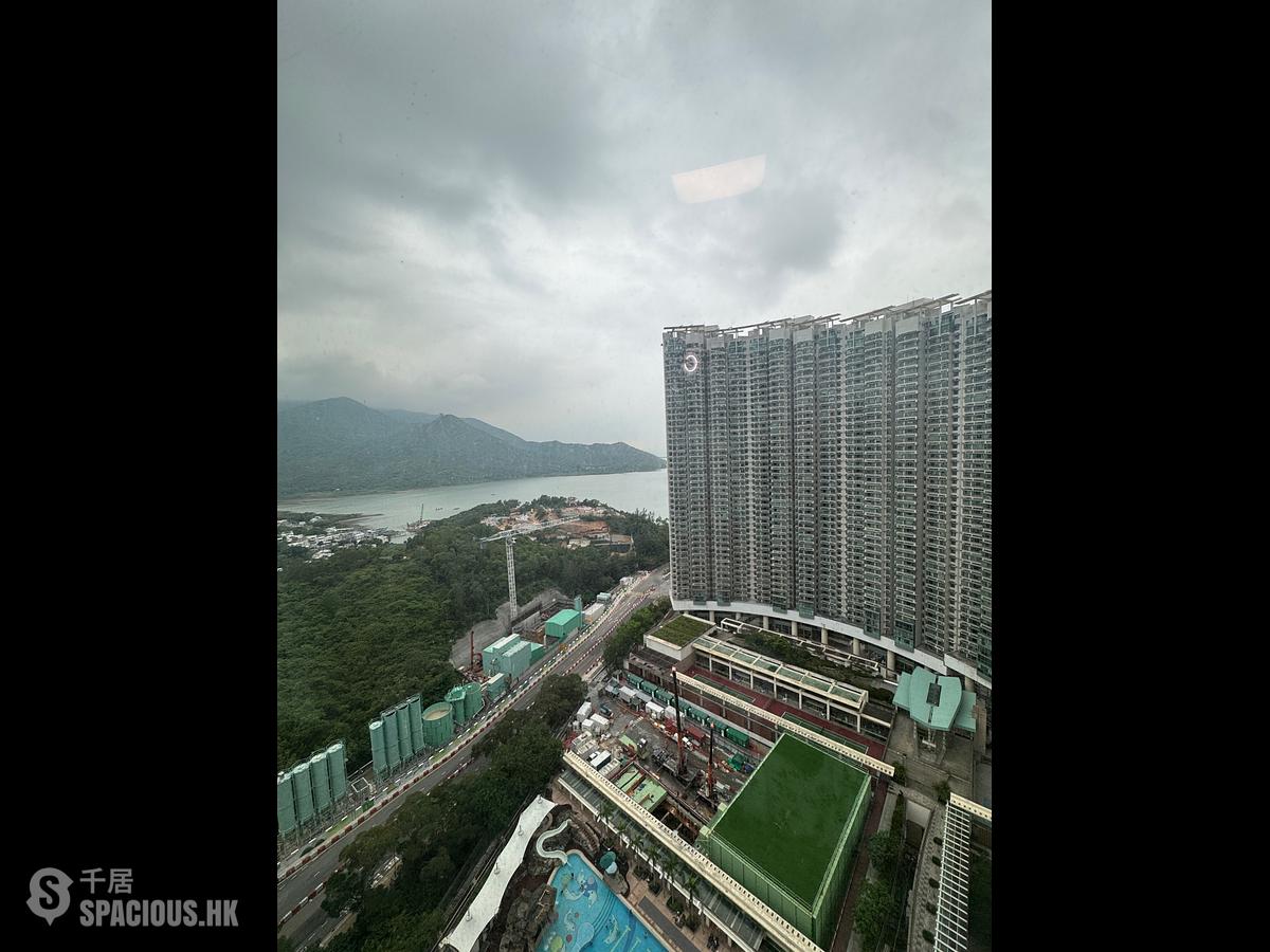 Tung Chung - Tung Chung Crescent Phase 1 Block 2 01