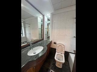 Tung Chung - Tung Chung Crescent Phase 1 Block 2 05