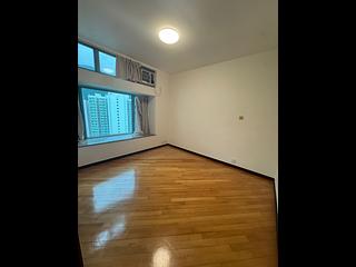Tung Chung - Tung Chung Crescent Phase 1 Block 2 06