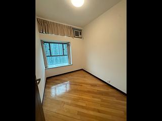 Tung Chung - Tung Chung Crescent Phase 1 Block 2 08