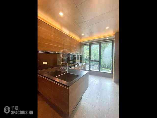 Repulse Bay - 7, South Bay Close 02