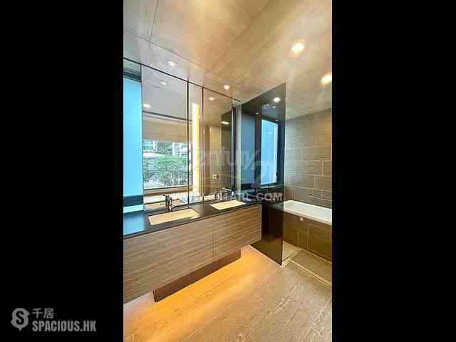Repulse Bay - 7, South Bay Close 04