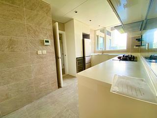Repulse Bay - Fortuna Court 05