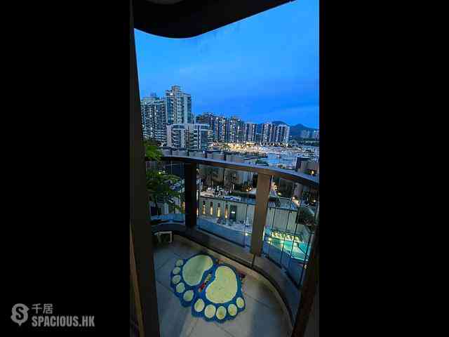 Tseung Kwan O - Alto Residences Block 5 01