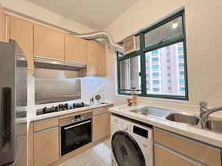 Mid Levels Central - Hillsborough Court Block 4 09