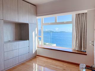 Pok Fu Lam - Villas Sorrento 16