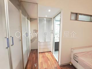 Mid Levels Central - Carlos Court 06