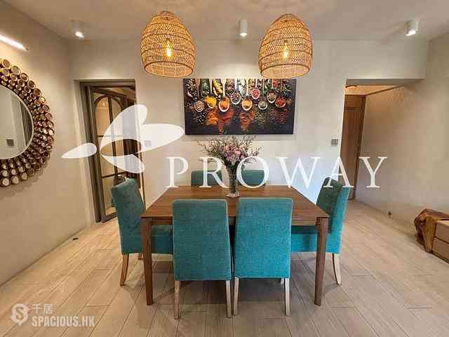 Pok Fu Lam - Baguio Villa Block 25 01