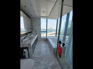 North Point - Victoria Harbour Phase 1B Tower 1 06